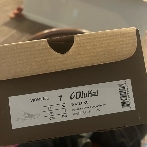 OluKai Wailuku Women’s Athletic Shoes - Picture 6 of 6